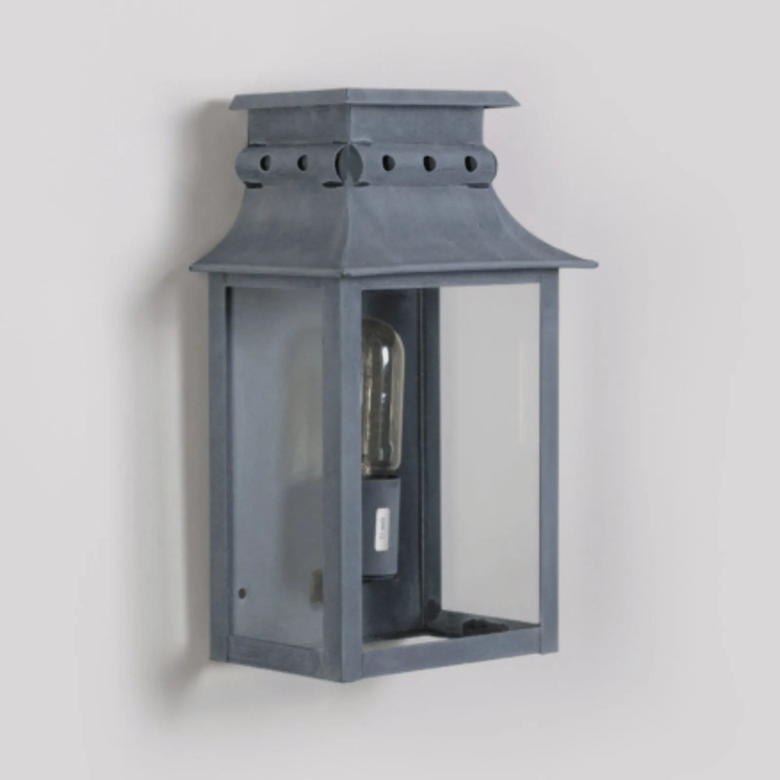 Chartres outdoor wall light