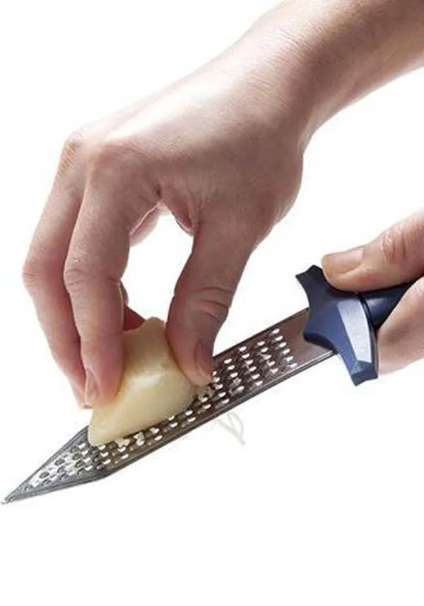 Gratiator | CHEESE GRATER