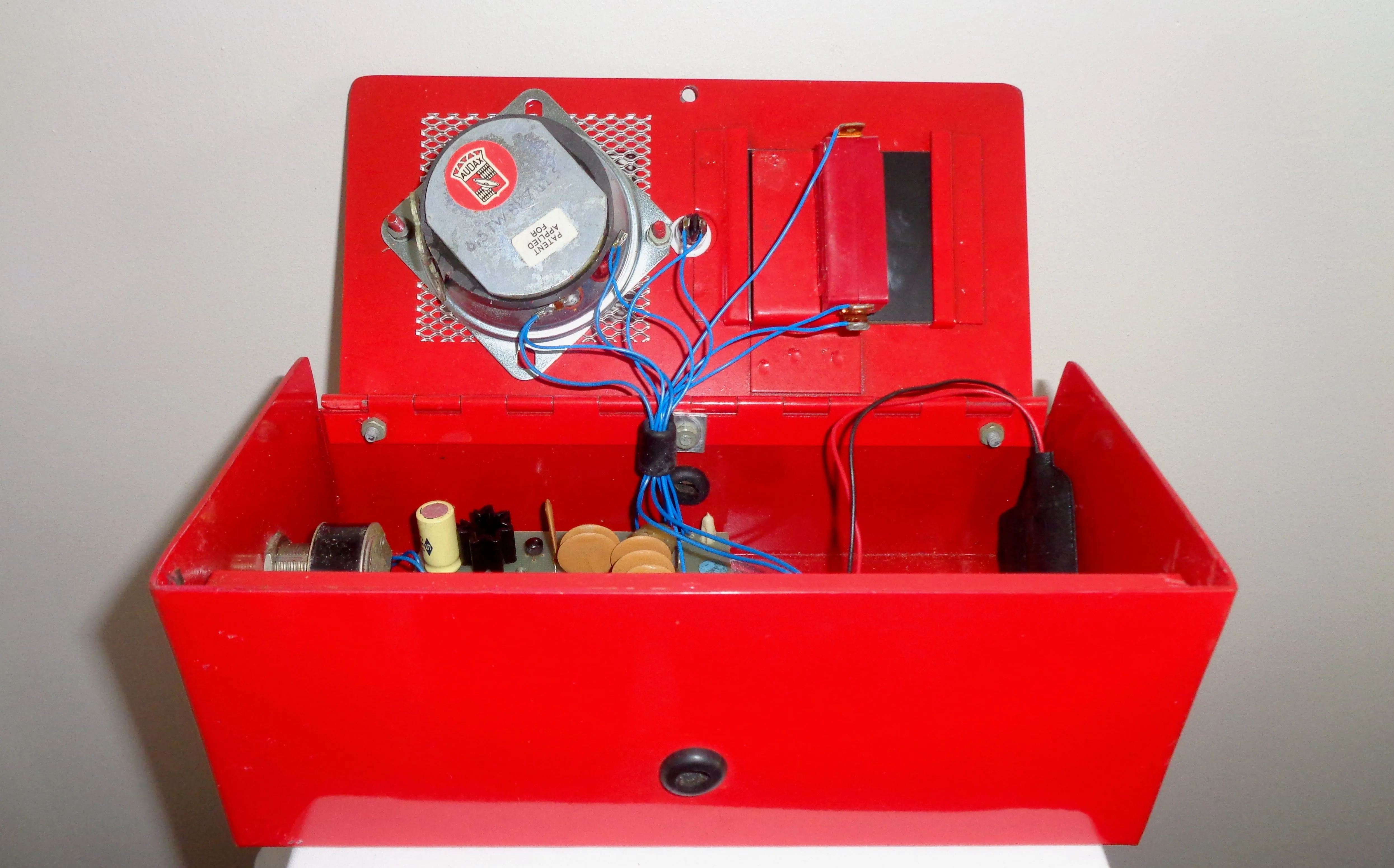 Vintage Audax Battery Powered Self Contained Fire Alarm With Break Glass Is New Old Stock