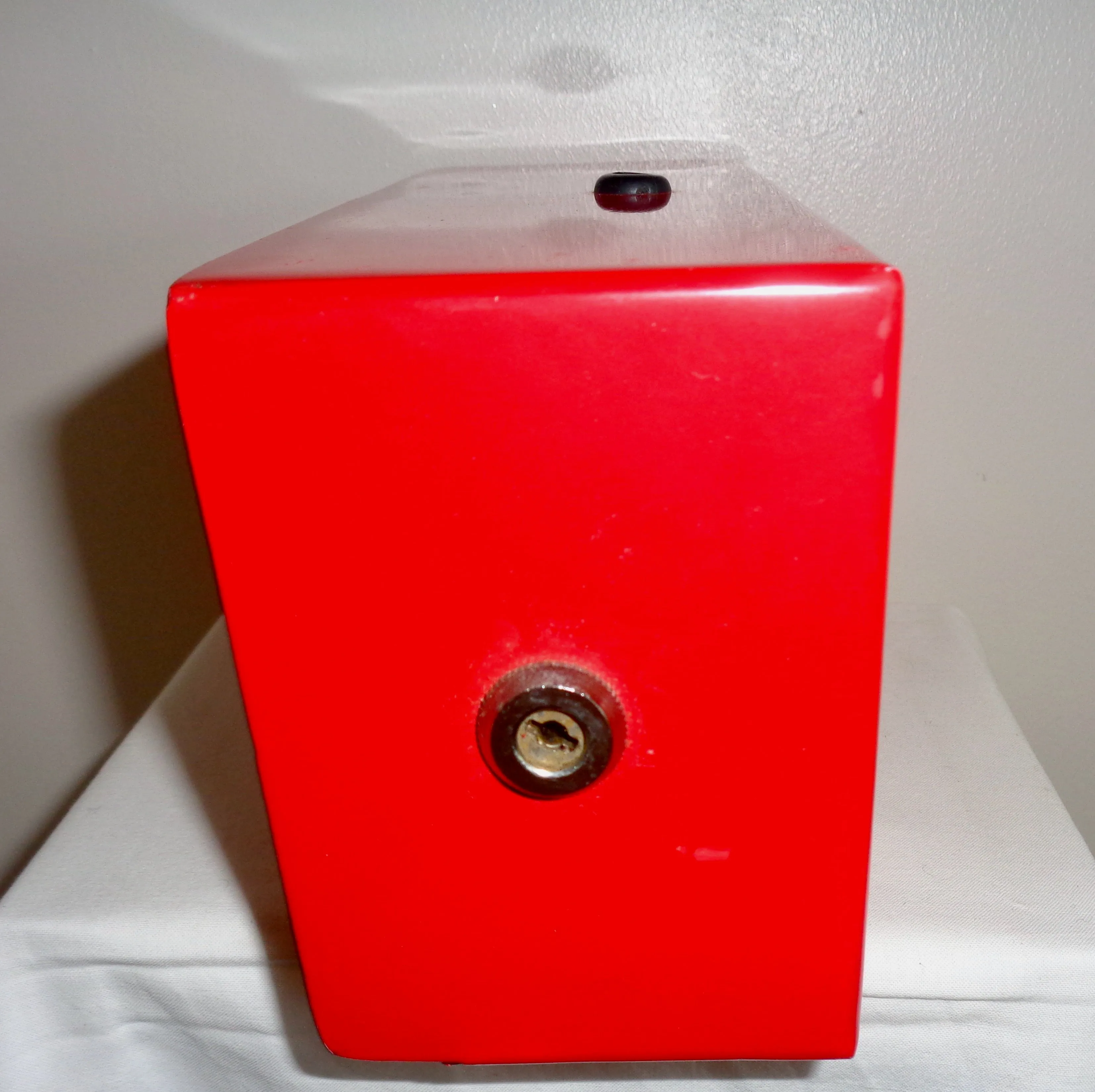 Vintage Audax Battery Powered Self Contained Fire Alarm With Break Glass Is New Old Stock